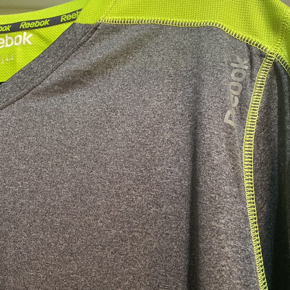 Two Reebok tees - Picture 2 of 8